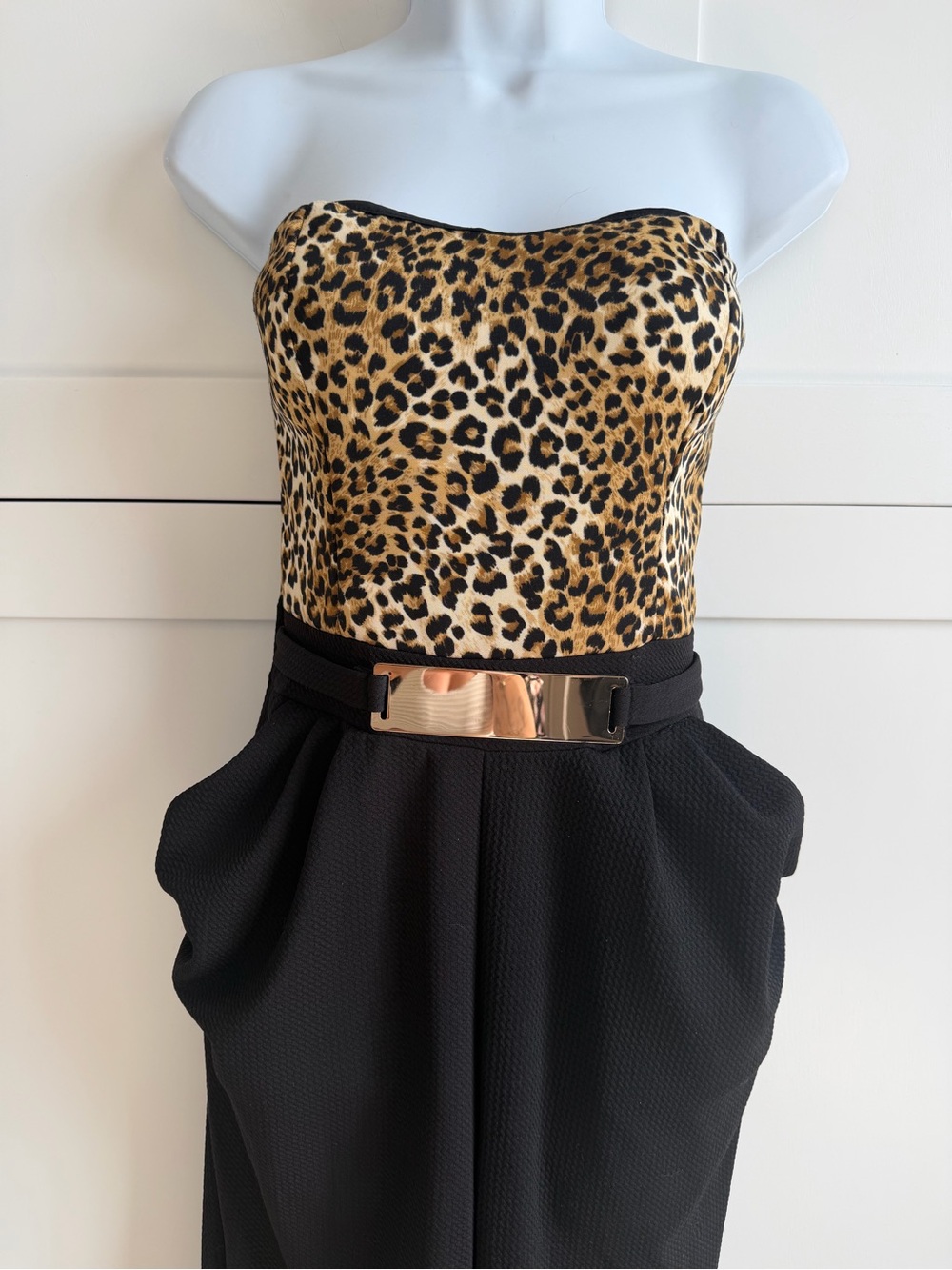 love J Leopard Bustier with Black Trousers and Gold Accent size L - Picture 4 of 11